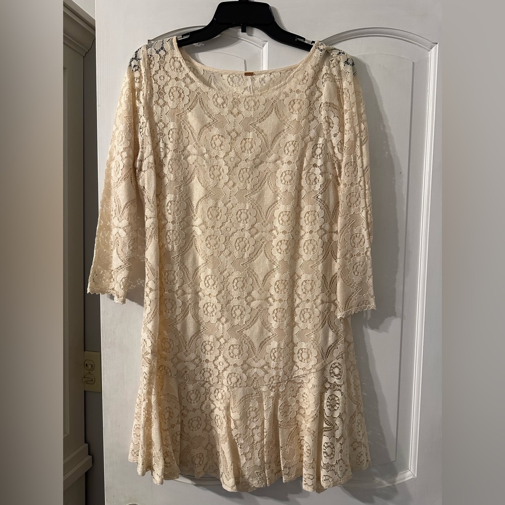 Free People Size 10 Lace Mini Dress Cream Quarter Sleeve with Slip Worn Once!